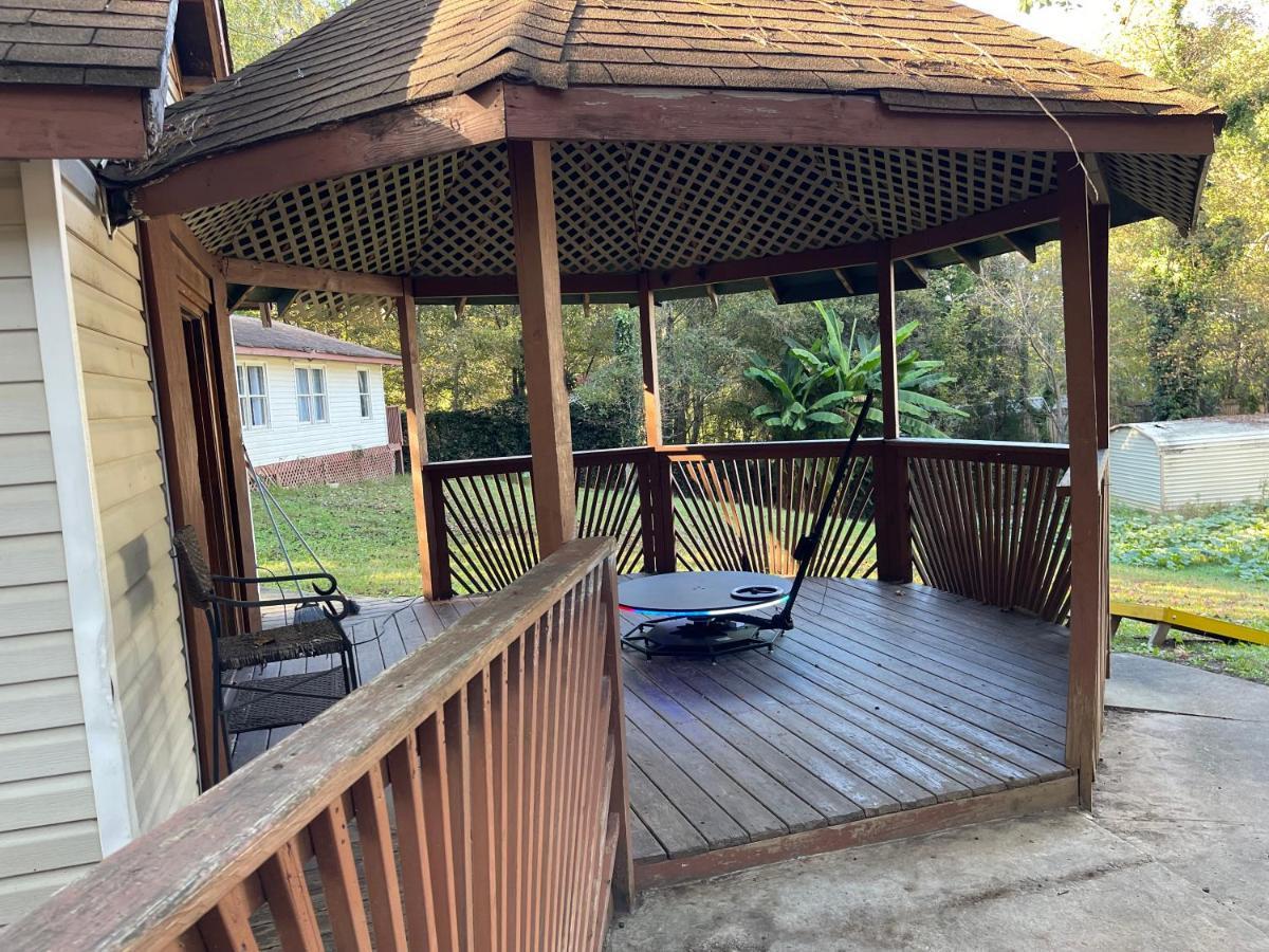 Over 1 Acre Private 3 Bedroom Home 10 Minutes From Buckhead Atlanta Exterior photo