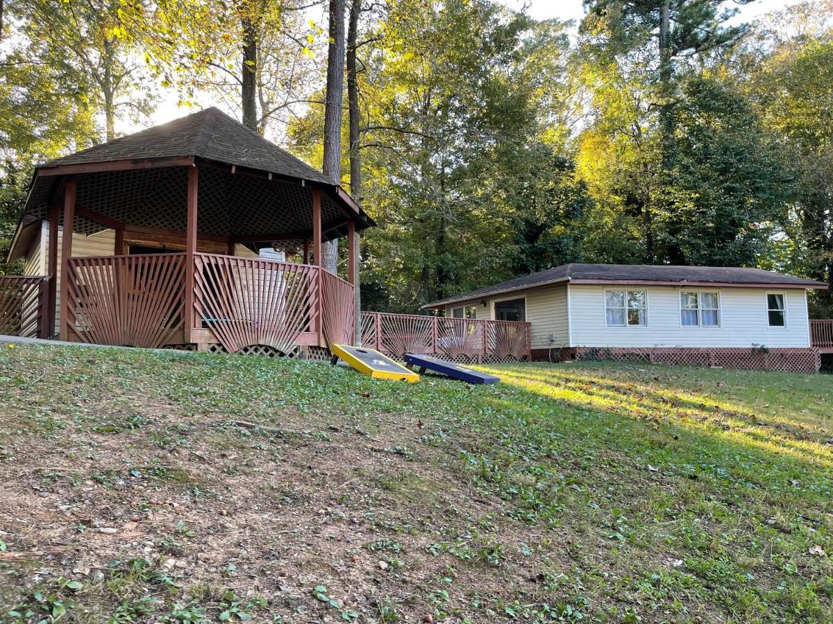 Over 1 Acre Private 3 Bedroom Home 10 Minutes From Buckhead Atlanta Exterior photo